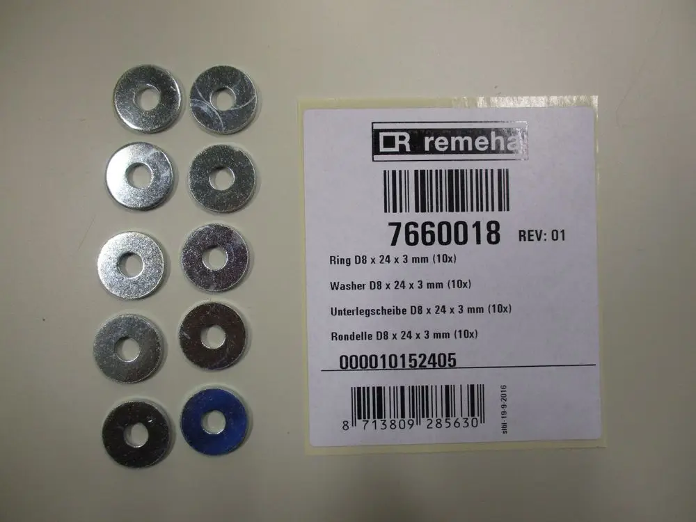 Remeha-Wascher mit unterschiedlichen Oberflächen, in einer Anordnung von zwei Reihen. Ein Produktetikett mit Artikelnummer und Beschreibung ist rechts angeordnet.